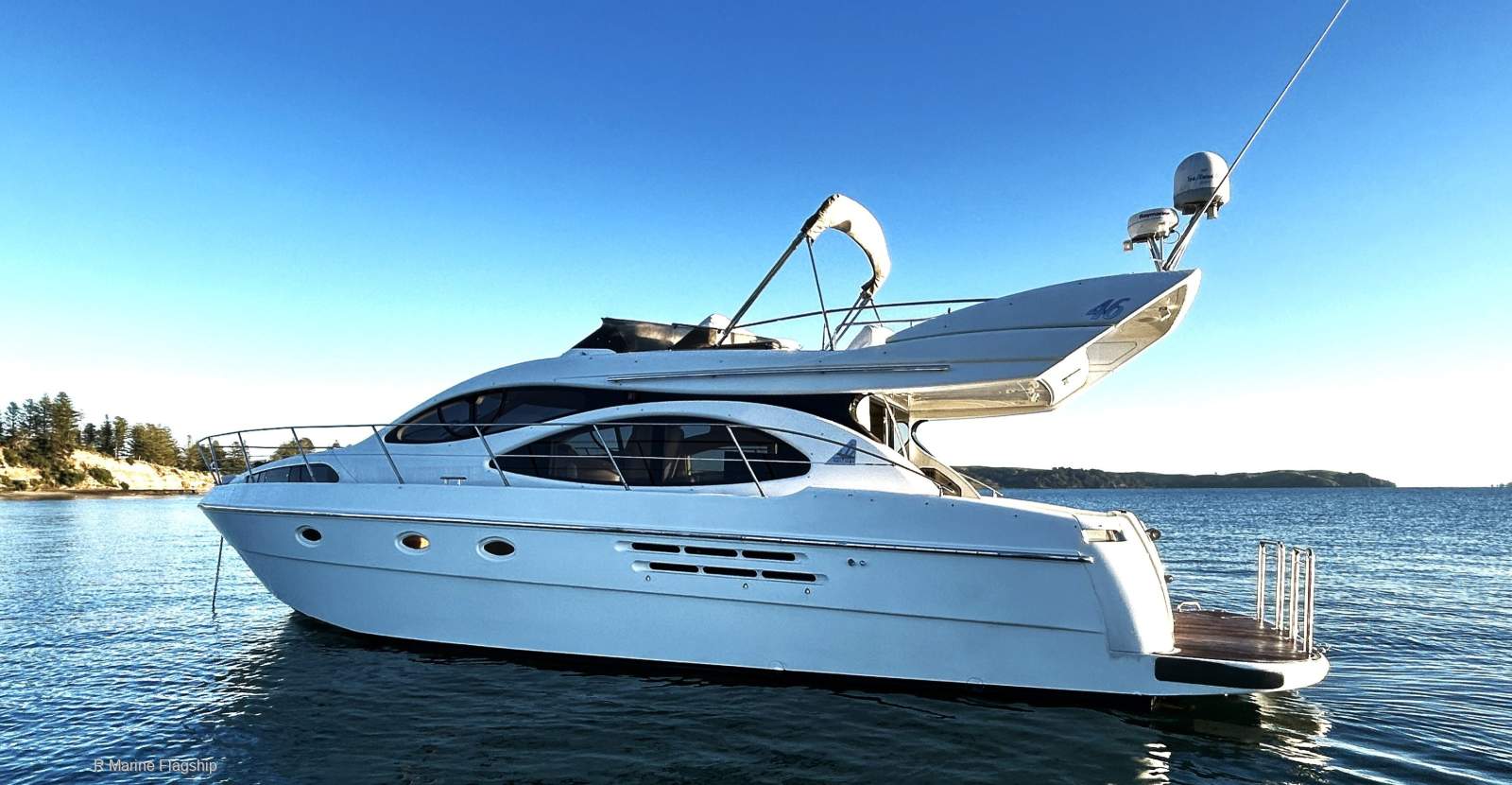 Azimut 46