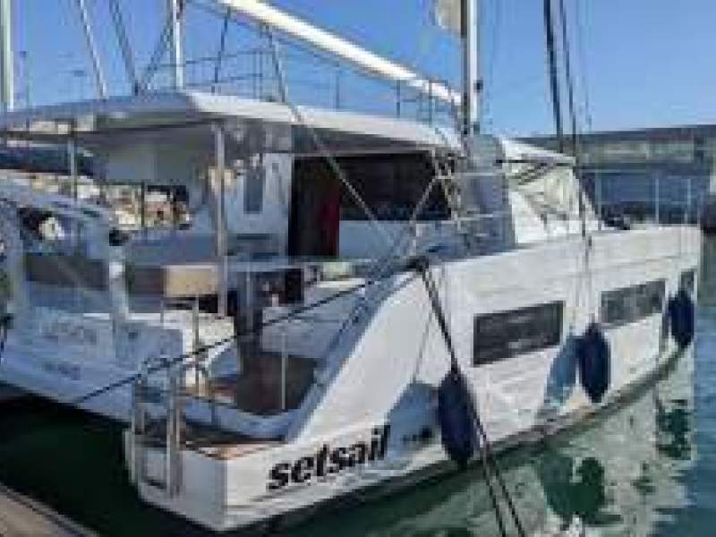 Aventura 37 Cruise Catamaran, 2022