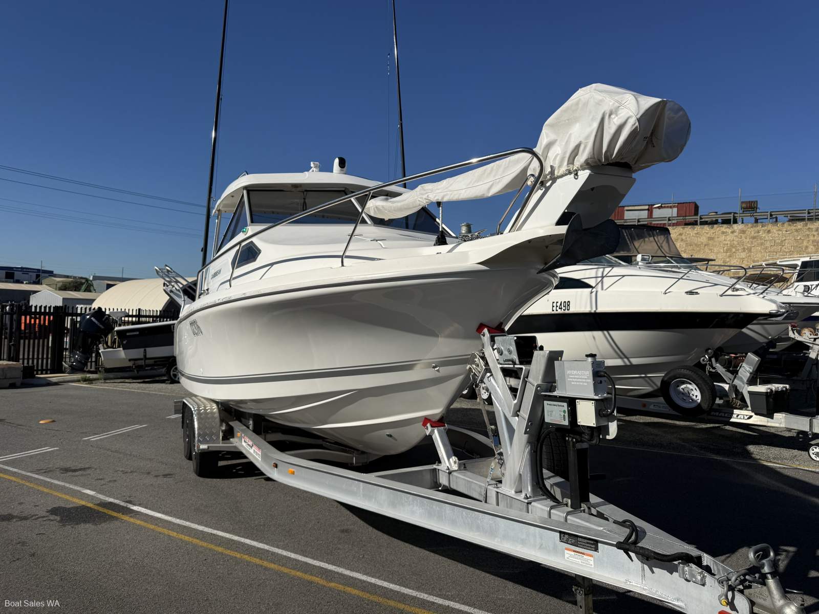Caribbean 2400 2009 Model very neat and tidy. 300hp Suzuki 4str