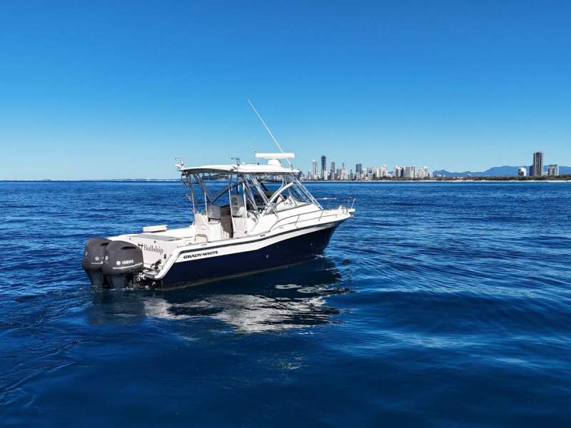 Grady-White Express 305