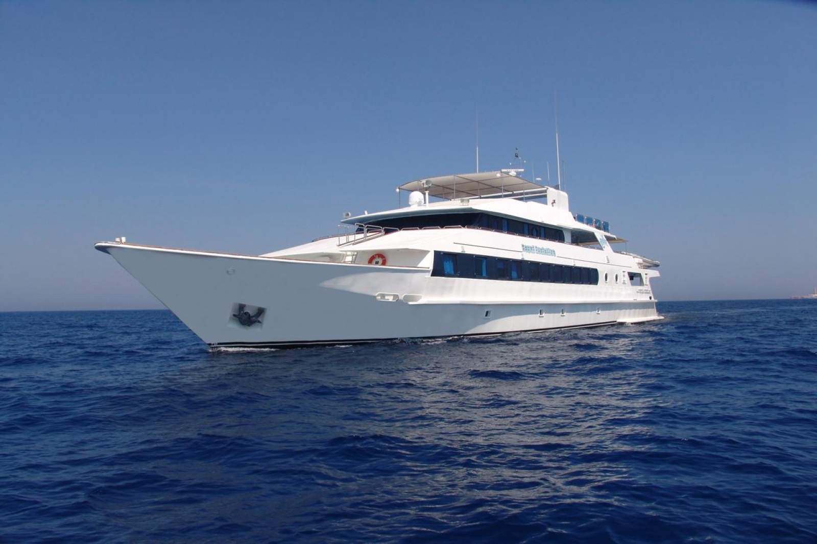 39m Passenger Vessel