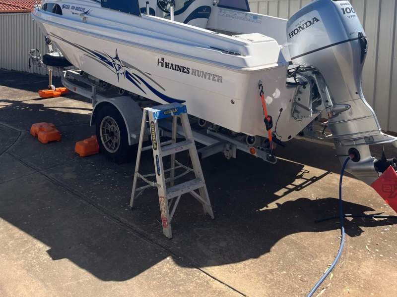 Haines Hunter 530 Breeze