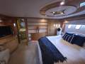 Marquis Yachts 690 Flybridge
