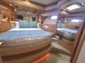 Marquis Yachts 690 Flybridge