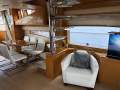 Marquis Yachts 690 Flybridge
