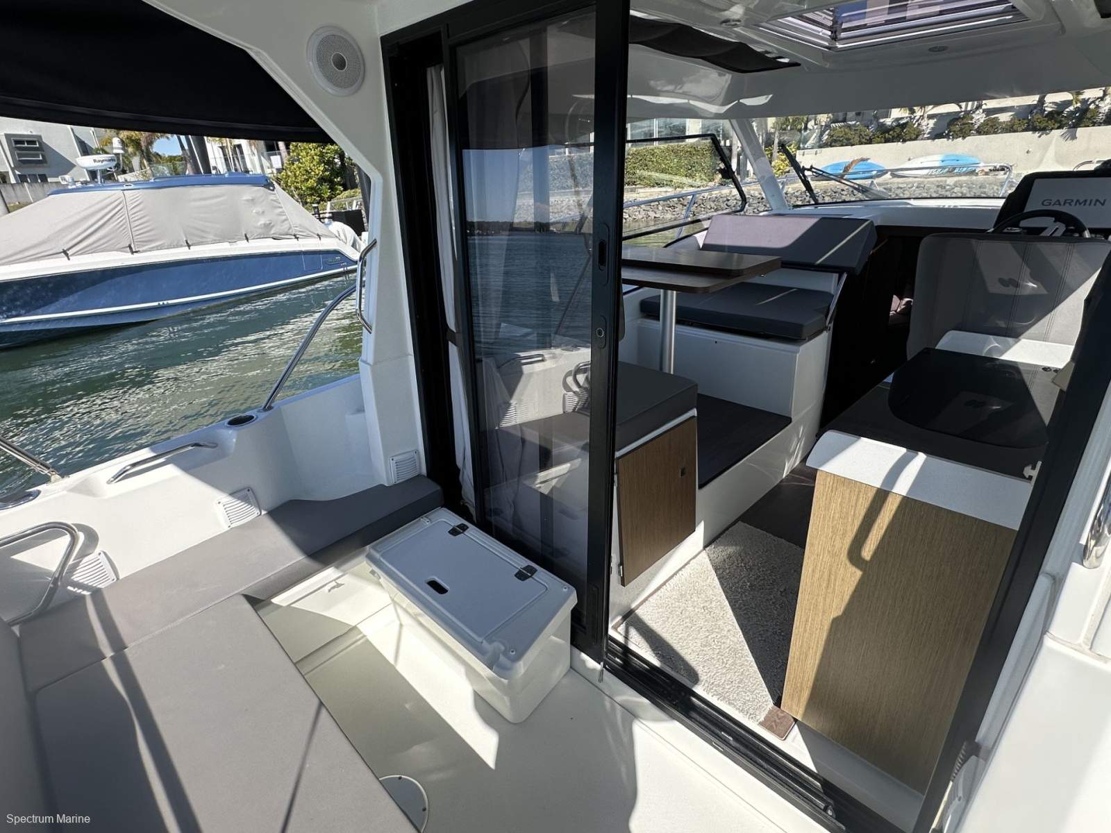 Beneteau Antares 9.0 OB