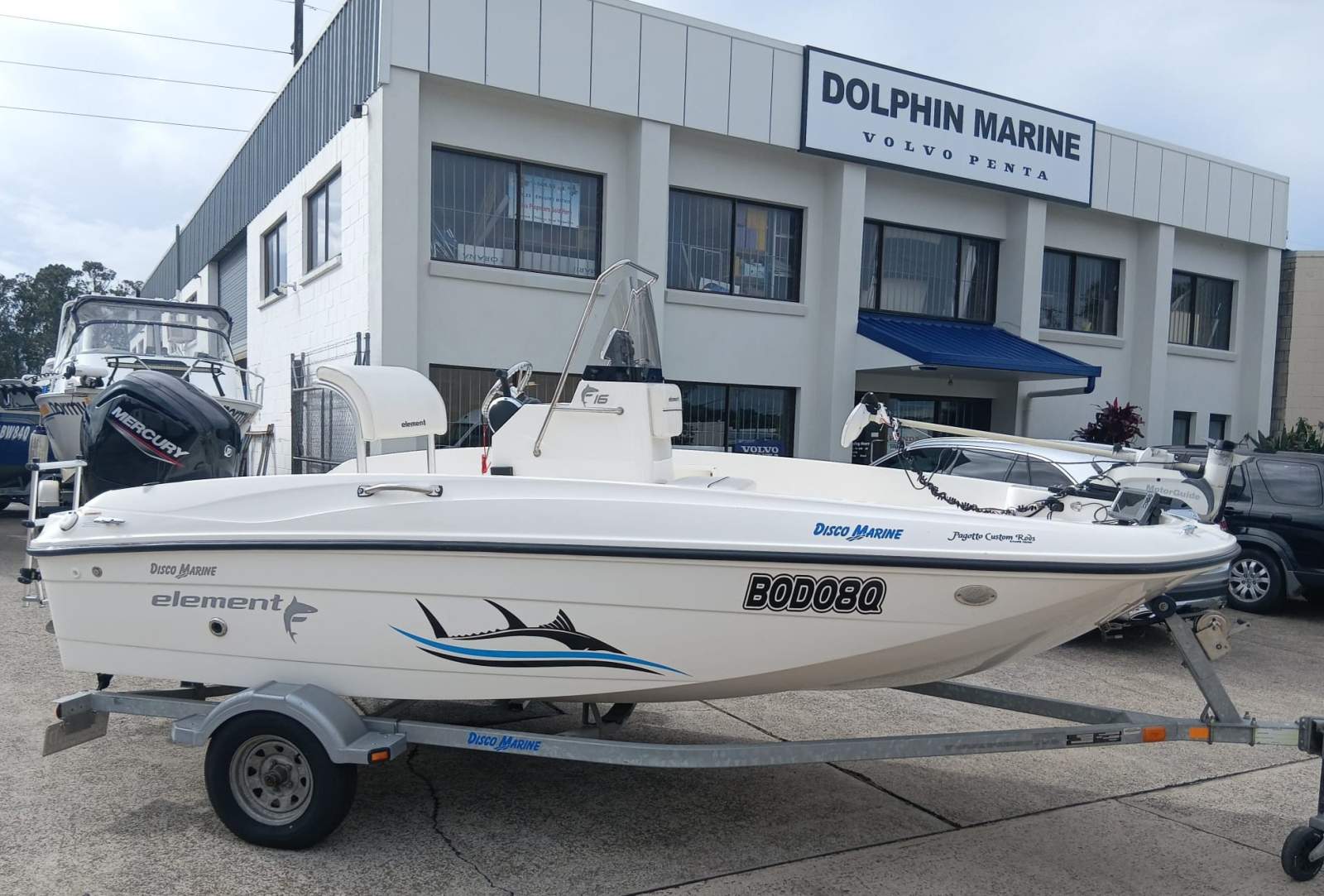 Bayliner Element E16 Centre console