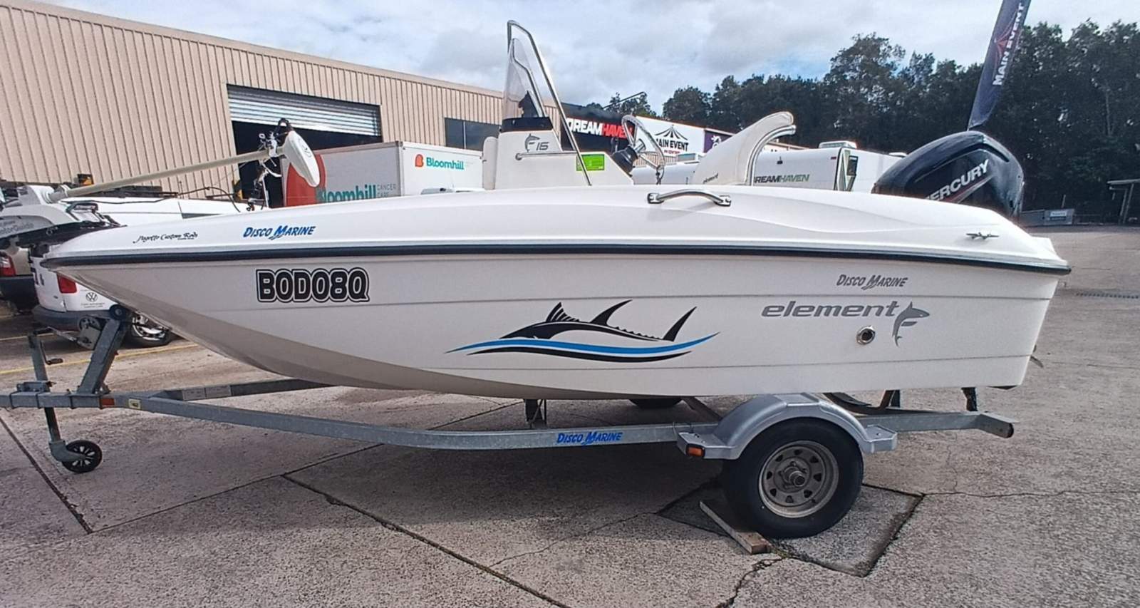 Bayliner Element E16 Centre console
