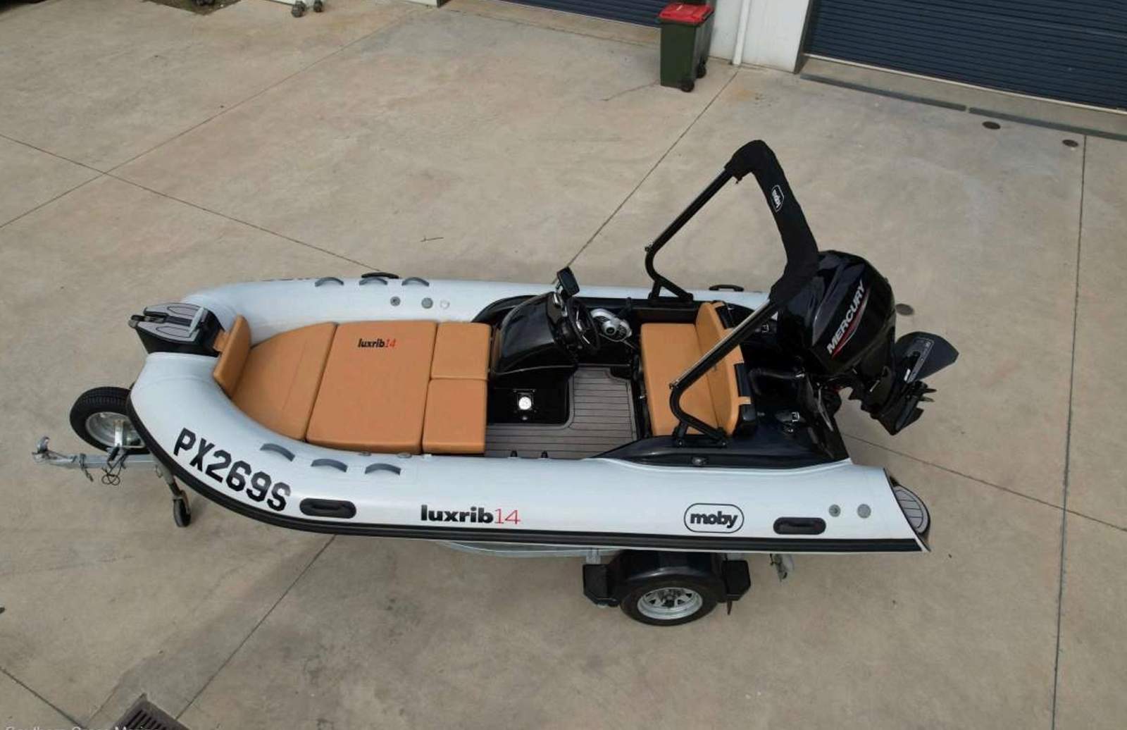Moby RIB Luxrib14 Like brand new