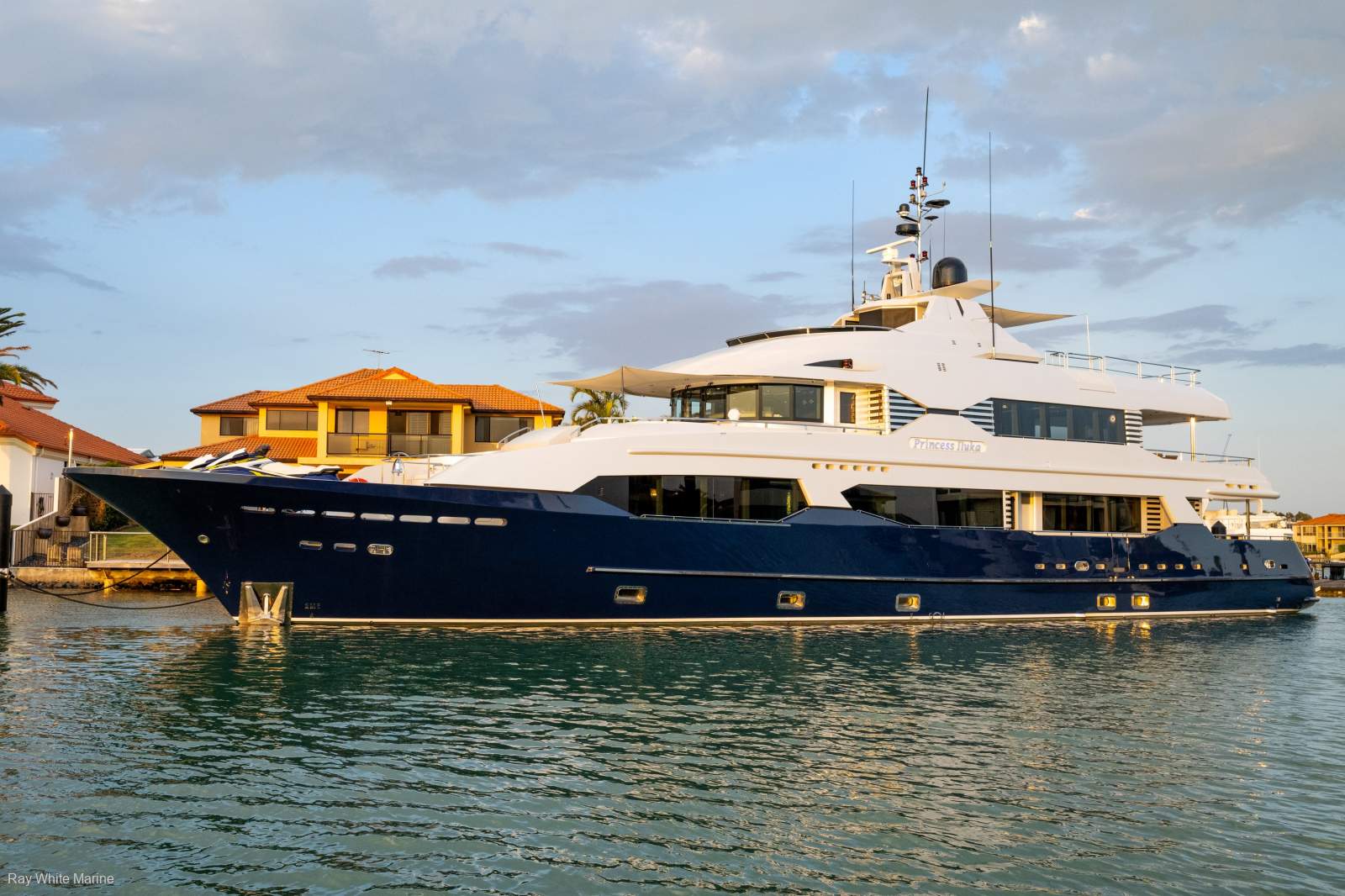 Ray Kemp 34.5M Super Yacht