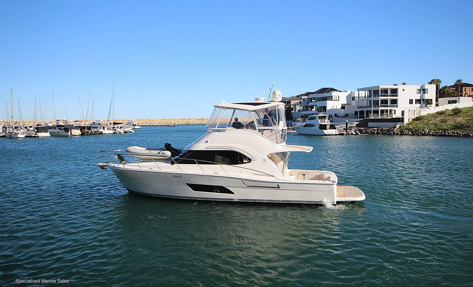 Riviera 43 Open Flybridge *** LIVING THE DREAM *** $ 849000 ***