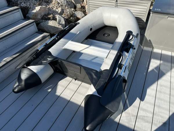 Big Duck 2.3 Stable and reliable inflatable tender