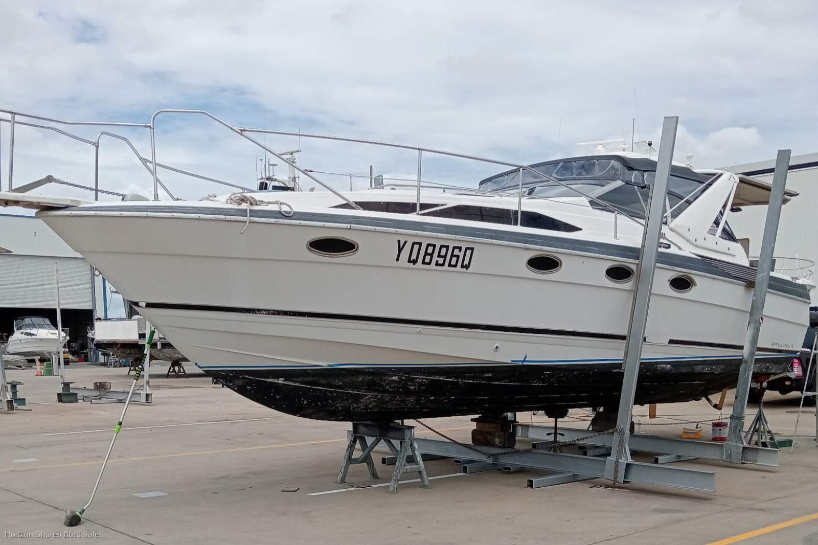 Bayliner 3255 Avanti