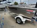 Stacer 499 Sea Ranger side console