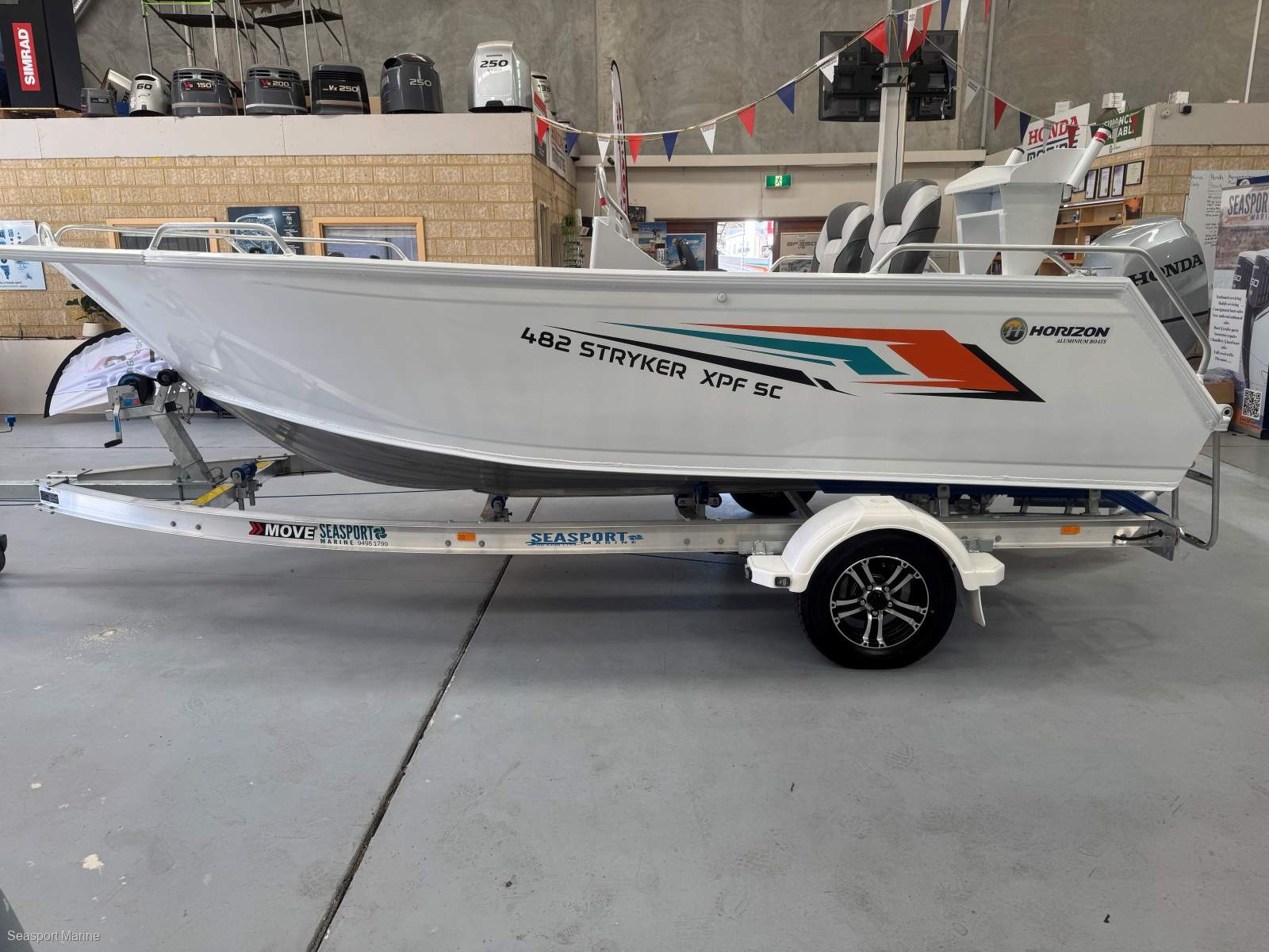 Horizon Aluminium Boats 482 Stryker XPF Fast Back Side Console