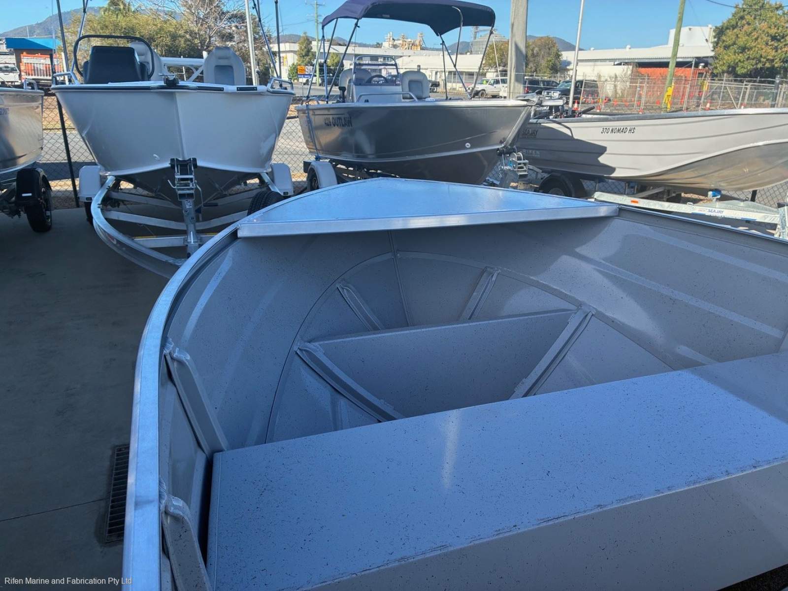 Sea Jay 3.90 Nomad HS