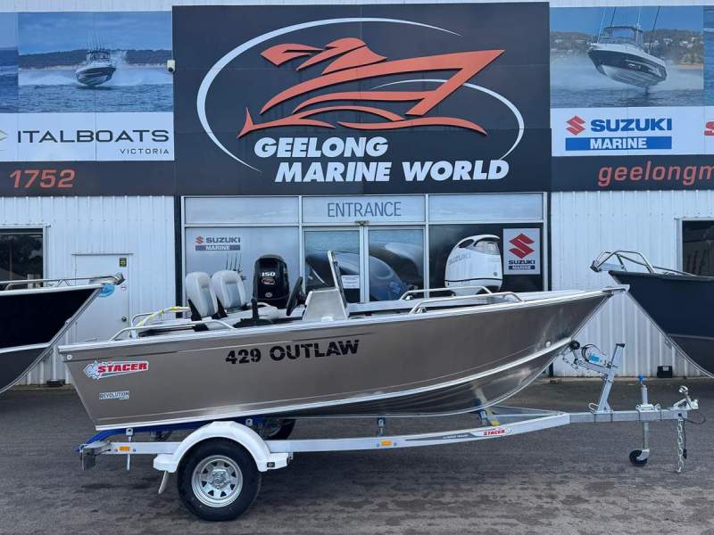 Stacer 429 Outlaw Side Console