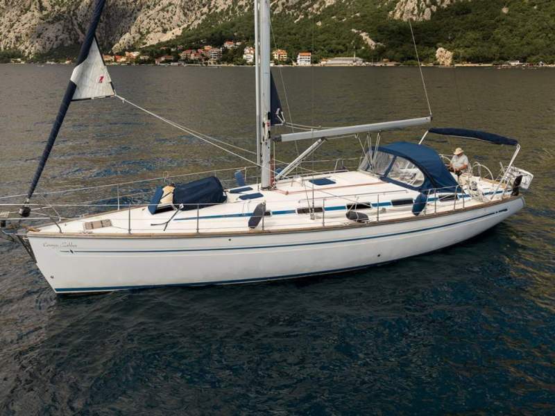 Bavaria 44