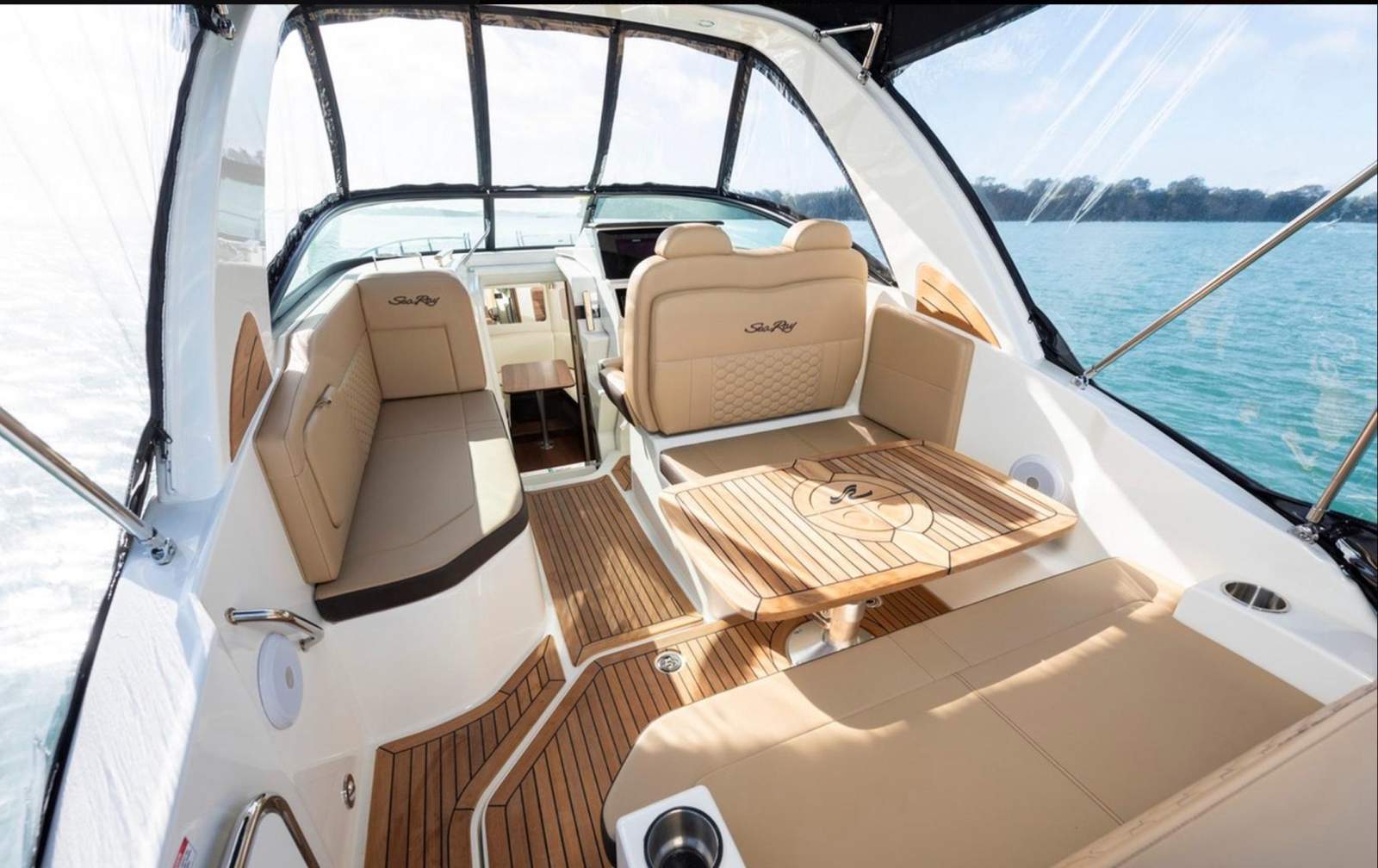 Sea Ray 265 Sundancer 2023