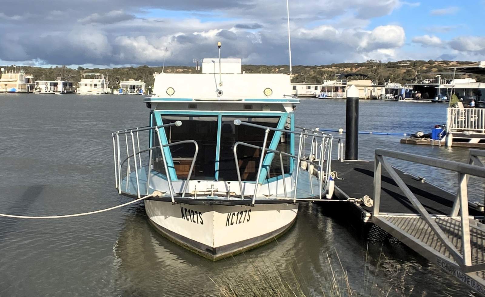 "She'll Do Us" Mini River Wren Cruiser / Houseboat