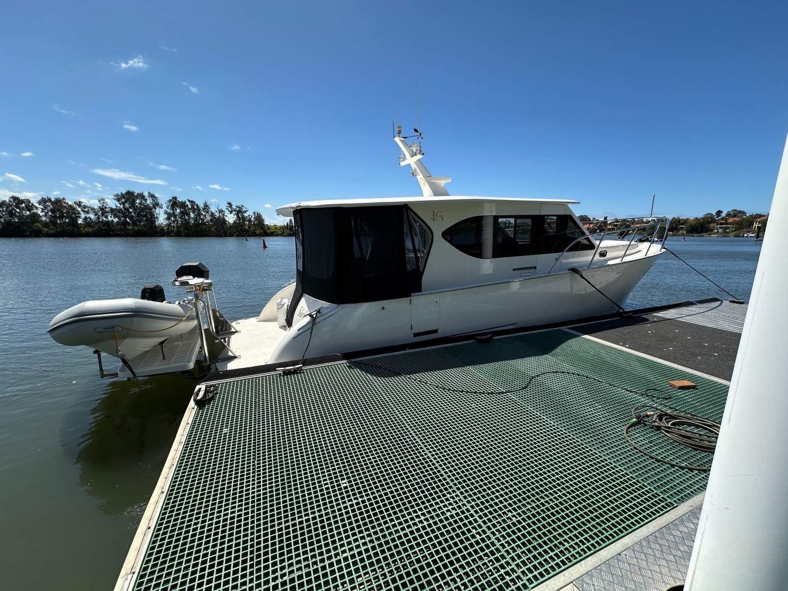 Island Gypsy Newport 400