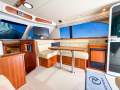 Riviera 37 Flybridge