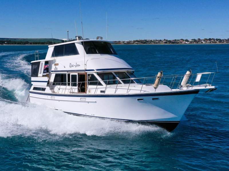Lycrest 46 Flybridge Cruiser - Twin Caterpillar Diesels