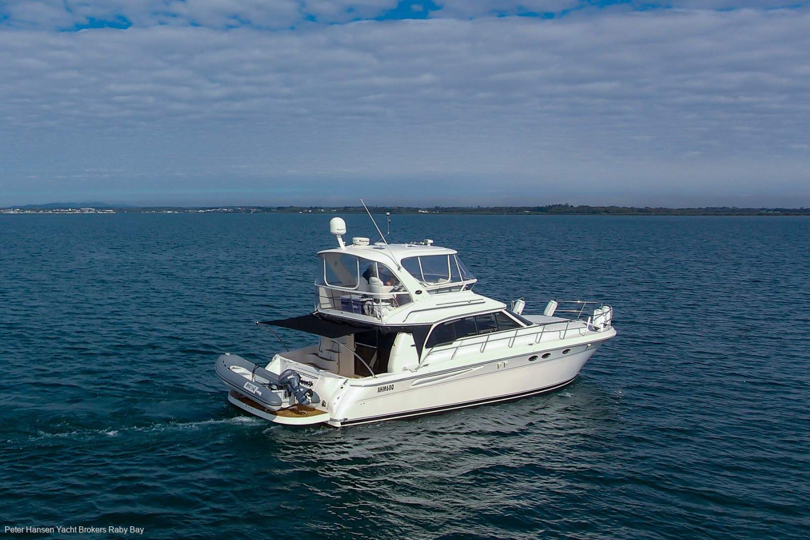 Sea Ray 480 Sedan Bridge