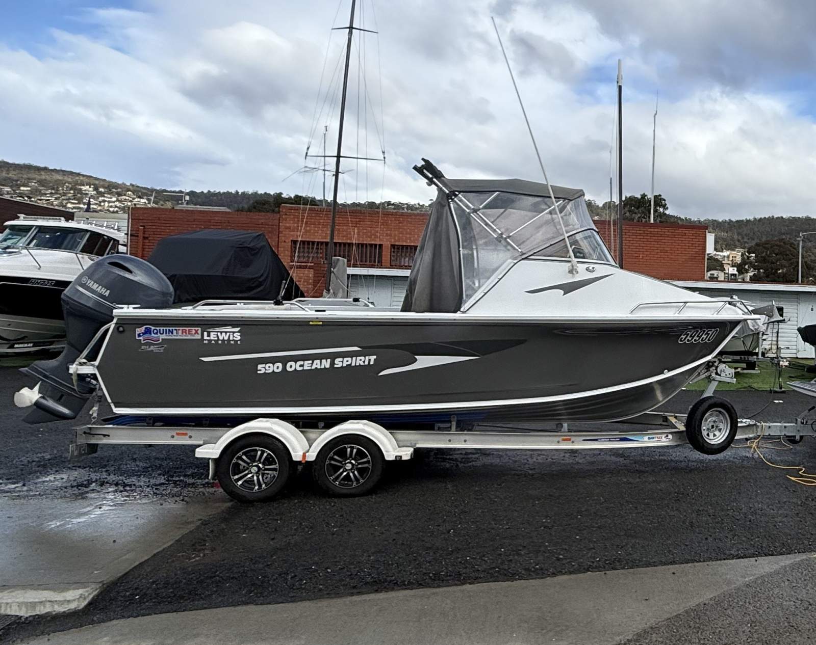 Quintrex 590 Ocean Spirit