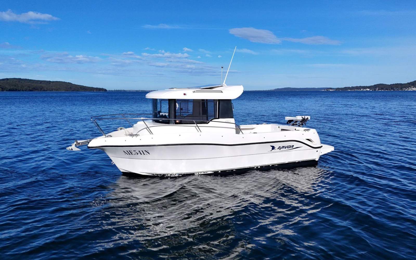 Arvor 690 D