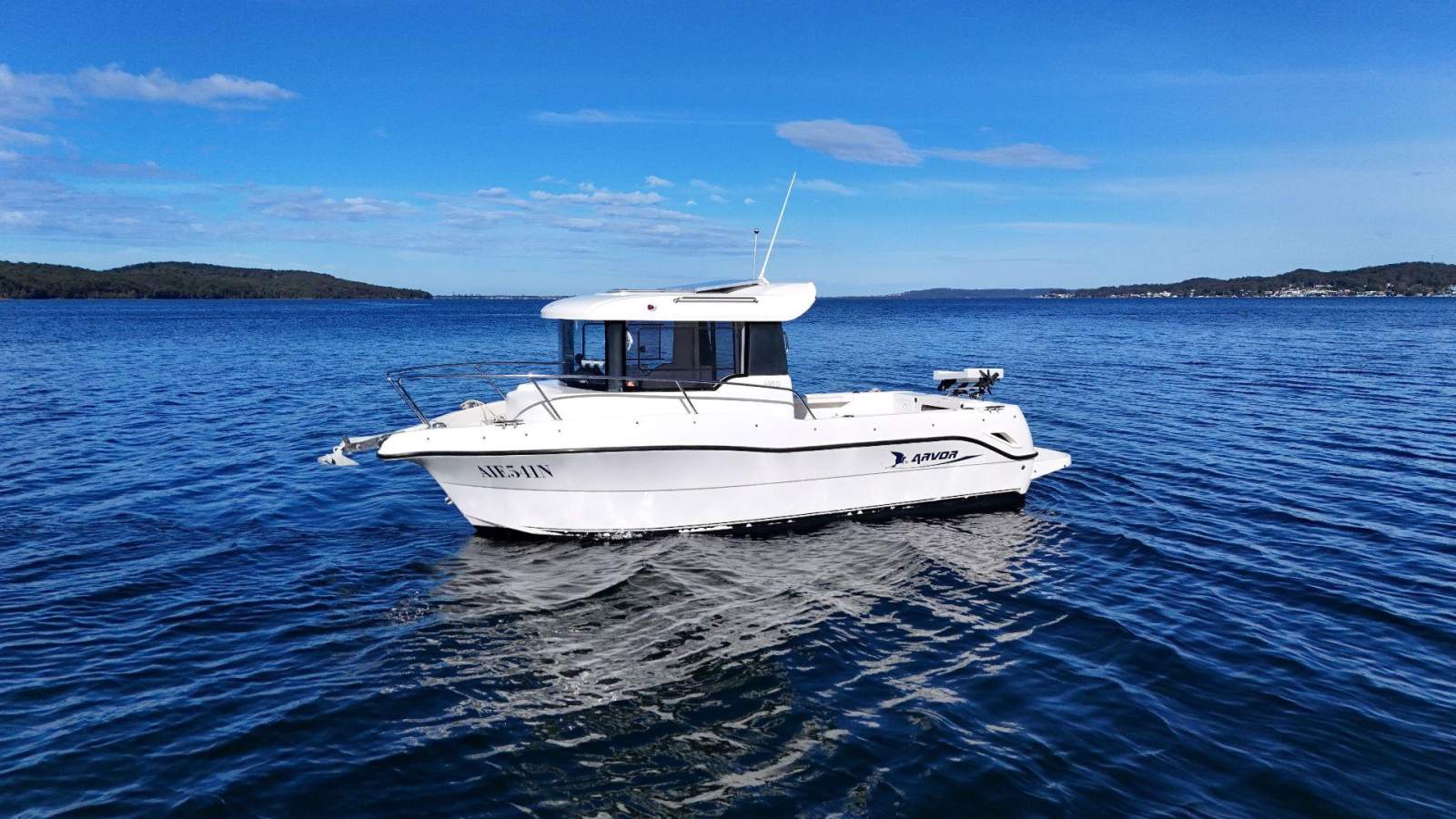 Arvor 690 D