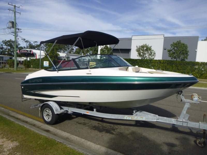Glastron Bowrider