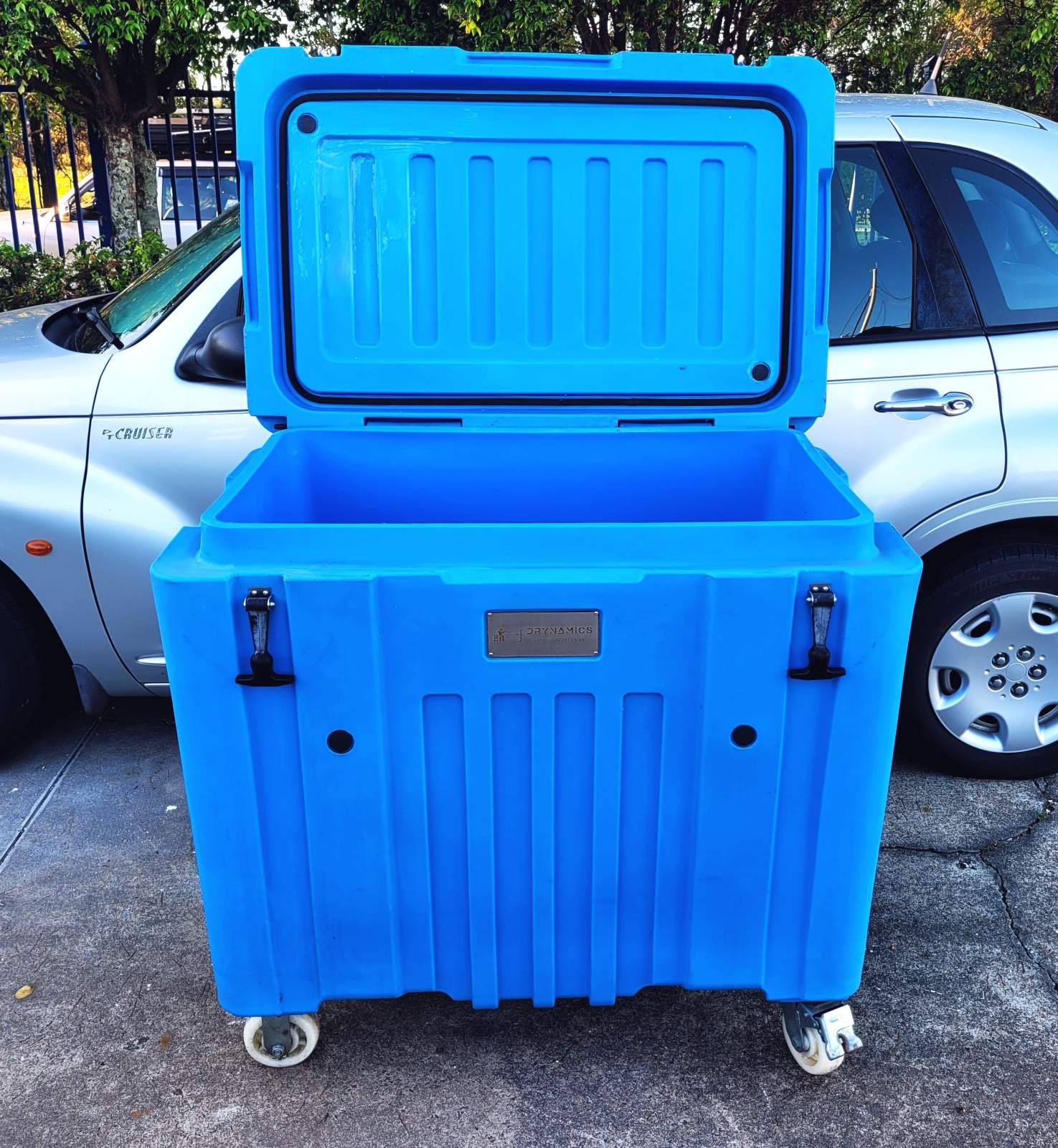DRY ICE 350 KG COOL BOXES ON LOCKING WHEELS CAN BE USED FOR WATER ICE