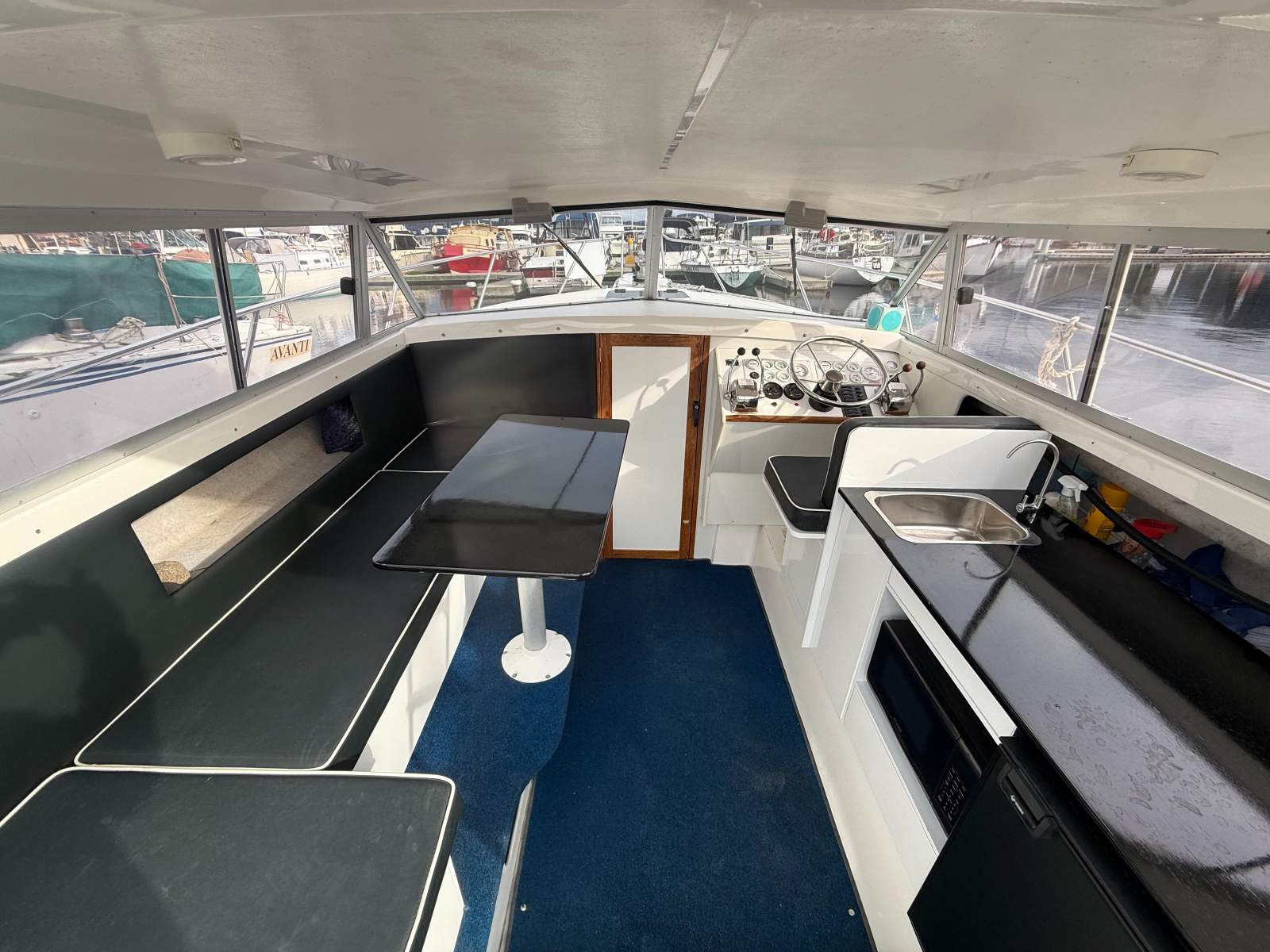 Caribbean 26 Flybridge Cruiser 2006 Model KAIZEN