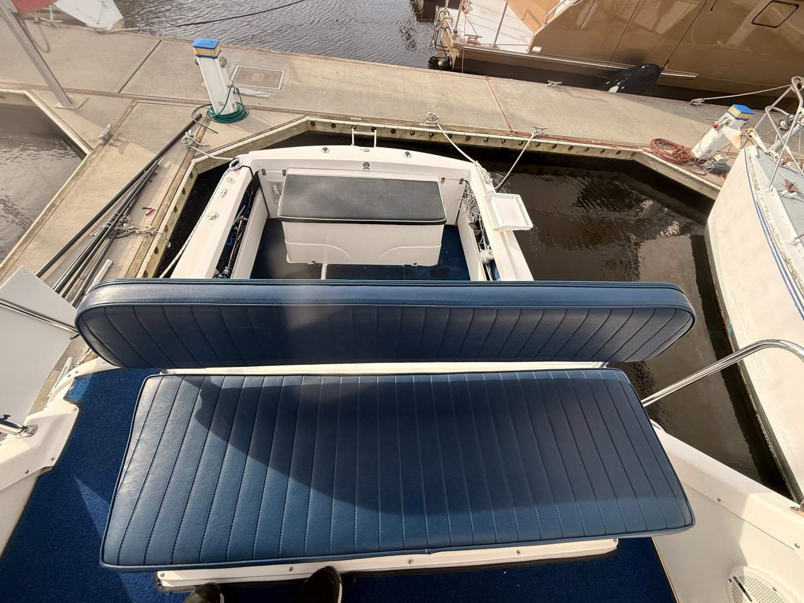 Caribbean 26 Flybridge Cruiser 2006 Model KAIZEN