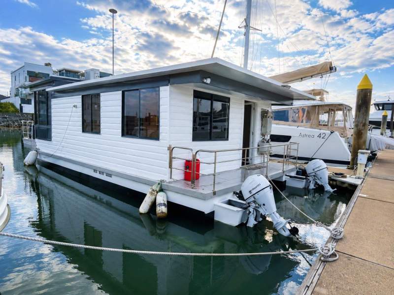 Custom 12m Cat Hull Houseboat