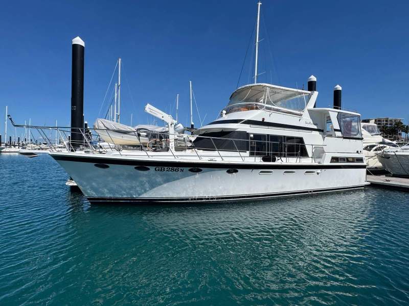 Sea Ranger 47 Aft Cabin Flybridge Cruiser