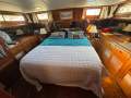 Sea Ranger 47 Aft Cabin Flybridge Cruiser