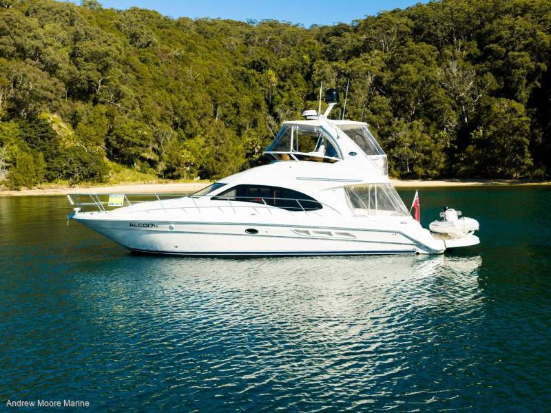 Sea Ray 44 Sedan Bridge - 455 Sedan Bridge