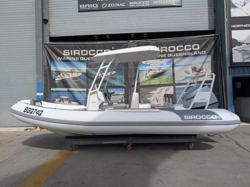 Sirocco A580V RIB-Alloy Alloy centre console RIB with hypalon tubes
