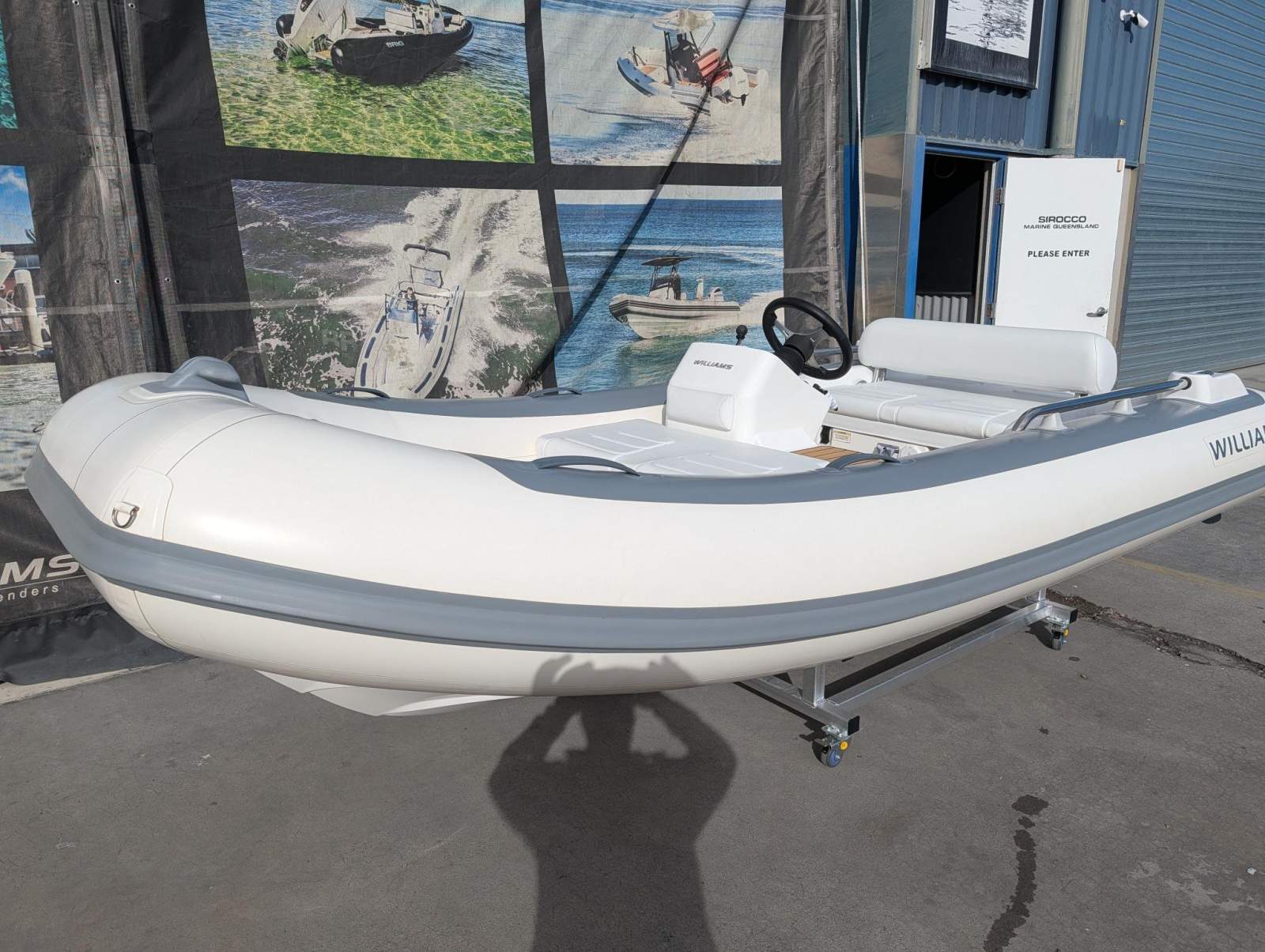 Williams 395 Sportjet Fibreglass centre console RIB with hypalon tubes