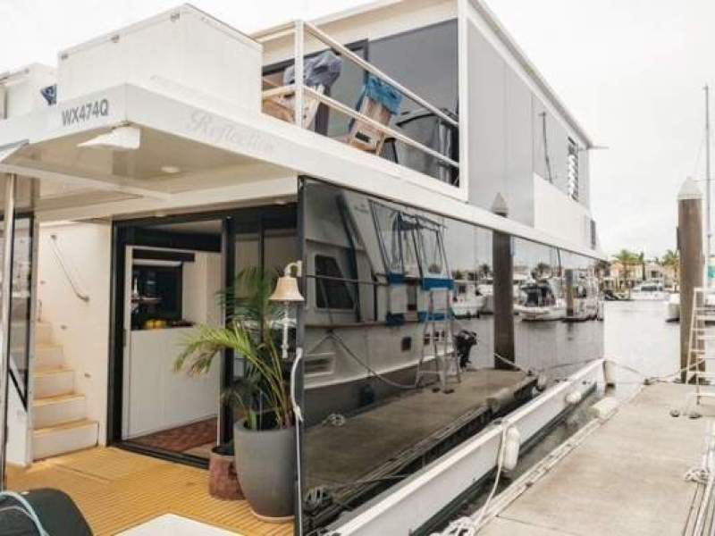 Havana 45 Houseboat