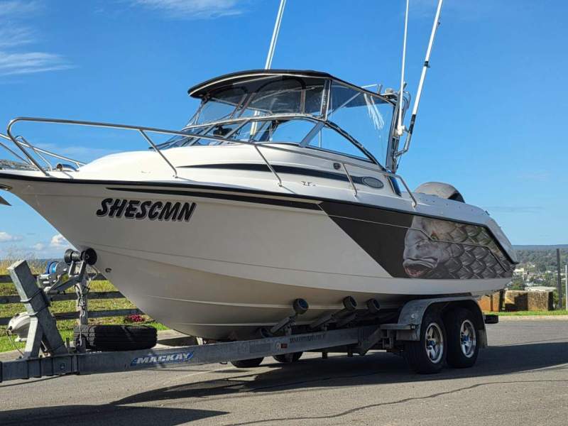 Whittley Sea Legend 700