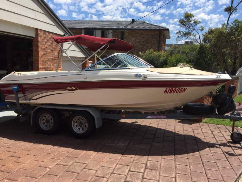 Sea Ray 180 Bowrider