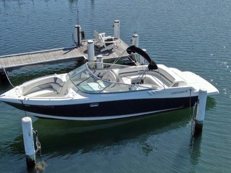 Four Winns Horizon 280 Bowrider