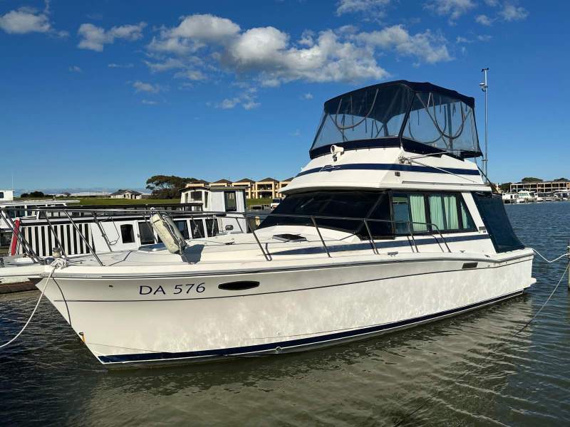 Mariner 34 Flybridge