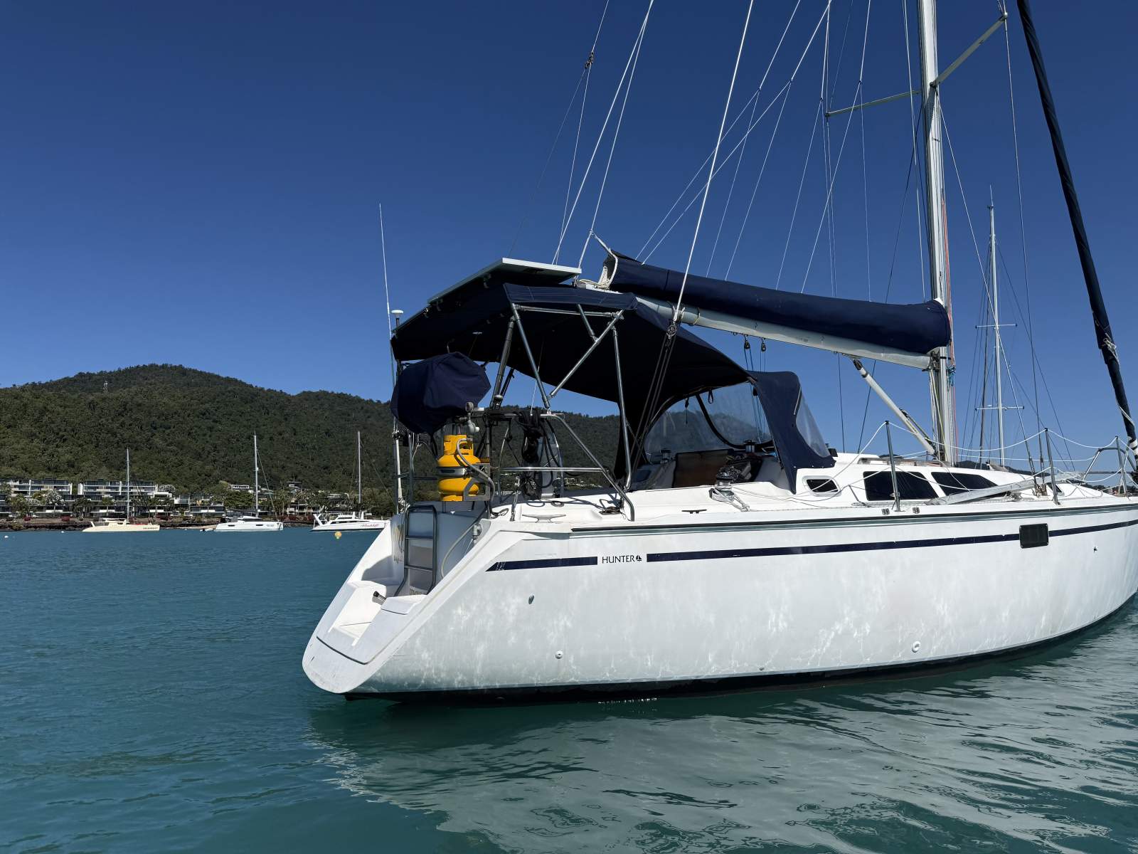 Hunter 33.5