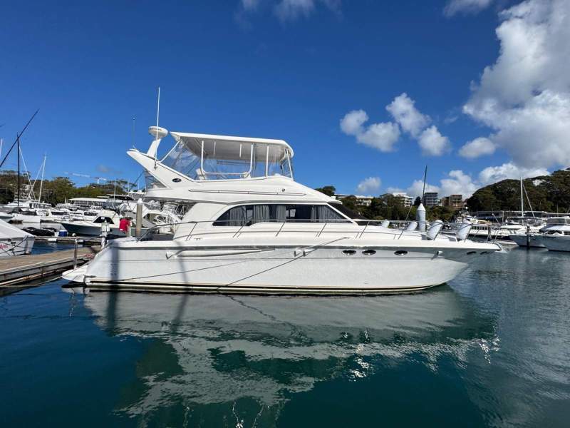 Sea Ray 480 Sedan Bridge
