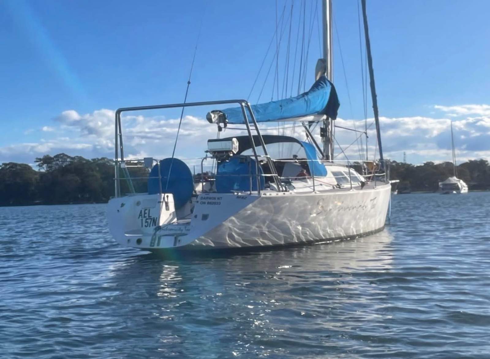 Simonis Fast 42 Exceptional blue water cruiser ready to sail away!