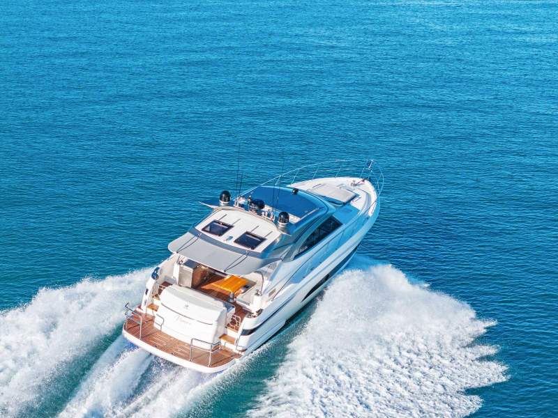 Riviera 4800 Sport Yacht Platinum Edition